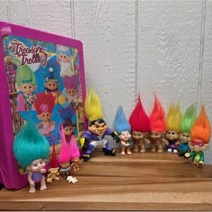 Lot of 12 Various Vtg Treasure Troll Dolls with Vtg Treasure Tolls Case 1990s